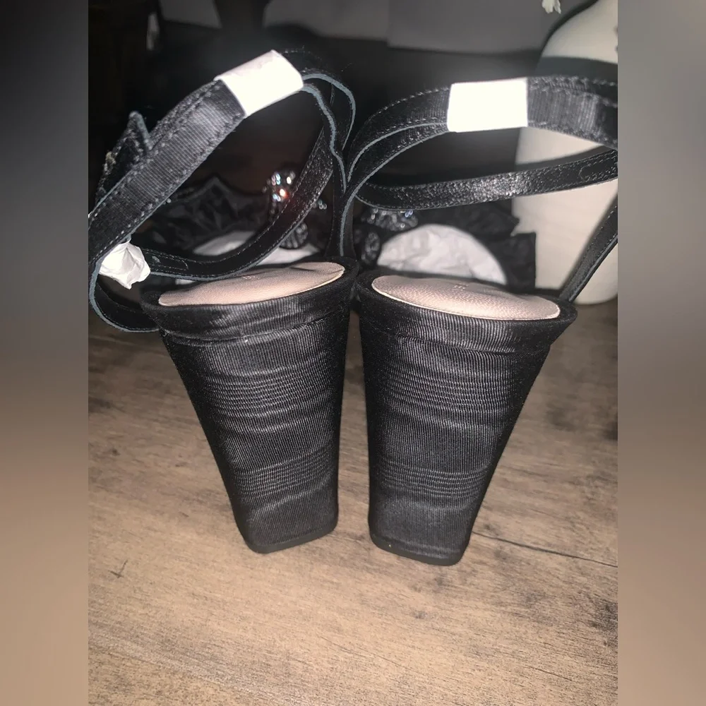 NIB LOEFFLER RANDALL SAVANNAH RHINESTONE RUFFLE HEEL - Picture 9 of 12